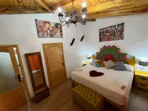 Villa Medellín | 2 Bedrooms with view and balcony - Image 5