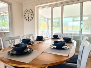 Beach Chalet, Little Walsingham Norfolk - Image 3