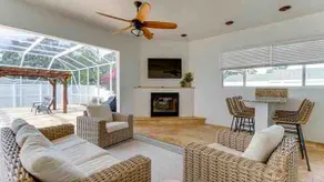 Freda’s Sarasota Oasis! Private Pool & Lounge Area - Image 3