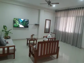 Private house with terrace and garden. - Image 3