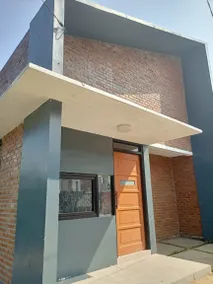 Two-bedroom house - Image 2