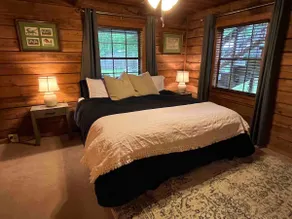 The Bayou Log Cabin - Image 2