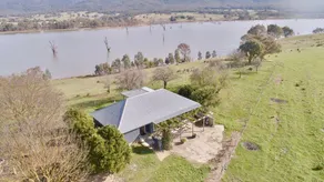 Yeltukka Dairy - Lake Nillahcootie, Mansfield - Image 2