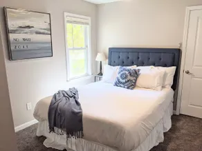 Charming Cottage by Lake Erie - Image 2