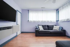 cozy 2 bedrooms semi-basment. Close to downtown - Image 3