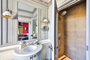 2 bedrooms/2 bathrooms/le marais free wifi/AC/5-6 - Image 5