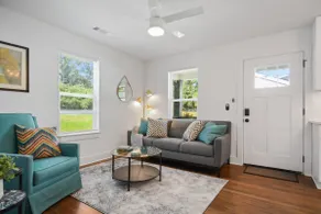 Bold, Bright, Beautiful | * From 1 to 24 Guests * - Image 4