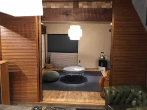 stylish japanese beach house - Image 2