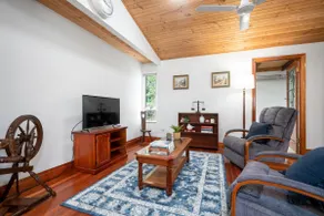Kisler Cottage - Rural retreat with a view - Image 3