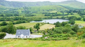 3 bedroom house on a farm , situated on the Beara Way walking trail. - Image 3
