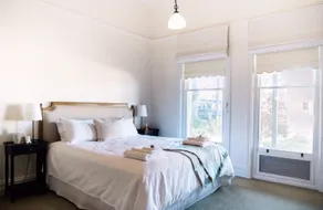 Windermere House - old home with designer flair - Image 5