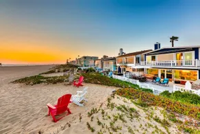 Beachfront Home w/Spa, Deck+VIEWS - Image 2