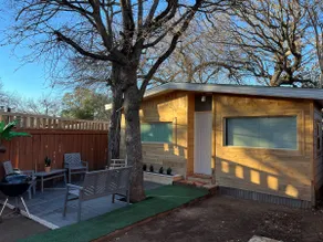 Comfy Cottage 2 miles From AT&T Stadium - Image 1