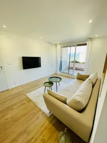Nice accommodation with pool facing the sea - Image 4
