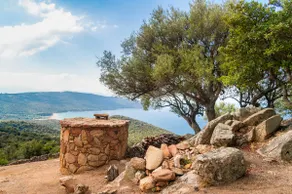 Authentic Corsican sheepfold with splendid sea view - Image 5