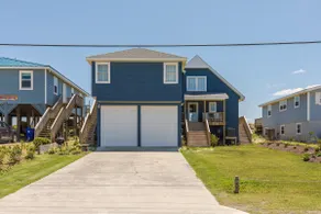 LunaSea - 2 Bed Oceanfront, Walk to Shop & Dine - Image 2