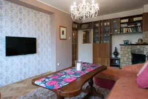 Cozy flat 15 min from airport+center, parking free - Image 3