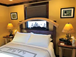 Evergreen Suite-Village of Clinton - Image 3