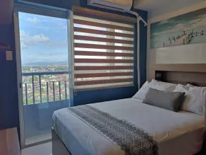 Bright, Stylish Studio w/ Balcony & WiFi near BGC - Image 5