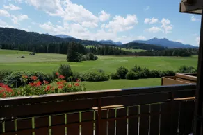 Idyllic vacation rental surrounded by nature - Image 2