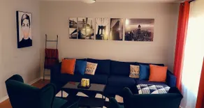 Exquisite English Tudor House - Image 4