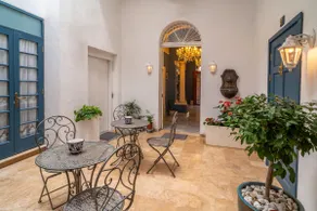 Julina Boutique Standard Suite - Image 4