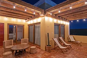 3br traditional home, private pool and rooftop prim - Image 3