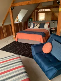 ”The Muddy” - luxury mudbrick barn conversion - Image 4