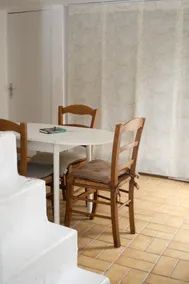 Ground floor apartment of a pavilion - Image 2