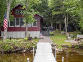 Cozy and Quiet Waterfront Cottage in Lincoln Maine - Image 5