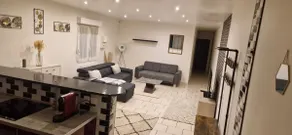 Spacious apartment, free parking - Image 4