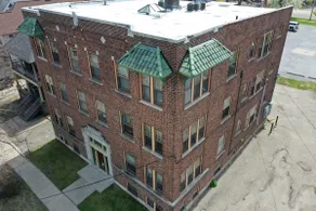 Spacious Apartment in Historic Downtown Building - Image 3