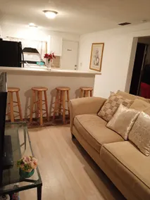 Springs Bungalow - Image 2