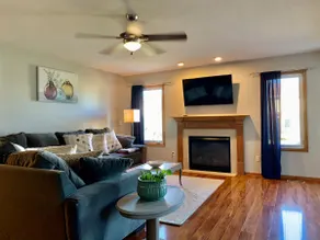Convenient Four Bedroom Ranch - Image 2