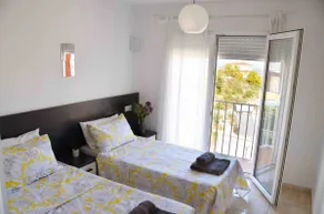 Townhouse with fabulous views near Dénia - Image 2