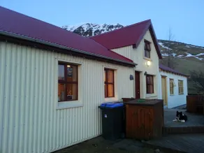 Axis Cottage Cabin - Image 2