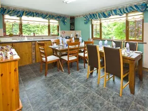 Ivy House - Image 5
