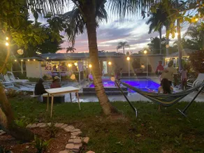Family Friendly Pool & Hot Tub - Image 2