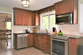 Bright, clean, comfortable, well maintained home - Image 3
