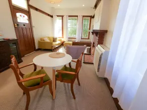 Private Guest Suite near Shops - Image 4