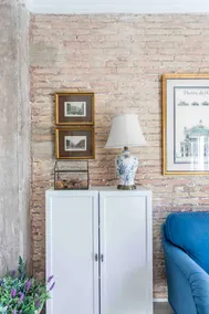 Designer apartment between downtown and the beach - Image 3