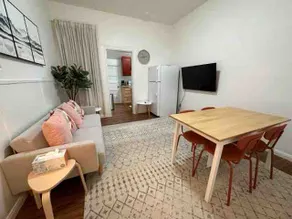 2 Bedroom Urban Oasis Near Golden Gate Park & More - Image 2