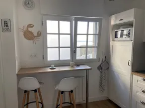 Charming house in the town center, port view - Image 4