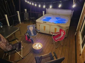 Secluded Cozy 3 Bedroom Fun Bungalow - Image 3