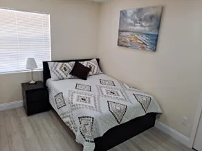 Comfortable 2 Bedrooms Apartment - Image 2
