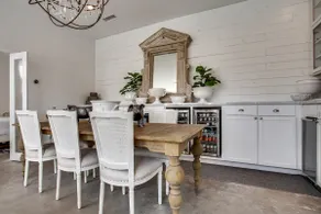The Montclair House in Historical Winnetka Heights - Image 4