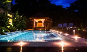Beachside Apartment with pool & full kitchen - Image 2