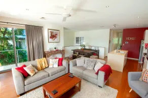 Lake View, opp Lake, close to beach, free kayaks - Image 2