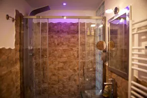Luxury Domus S. Croce Suite - Image 3