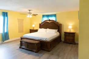 Blue Haven Retreat Spacious 3BR, 2BA Escape - Image 4